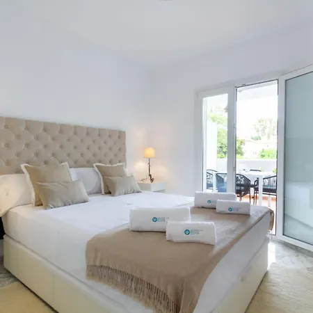 Διαμέρισμα Marbella Banus Suites - Banus Playa Rocio - 2Br - 2Ba - Direct Beach & Sea Access Complex - Outdoor Terrace - Pool - 3 Min Walk To Puerto Banus & Corte Ing Luxury Shopping - Ideal For Families