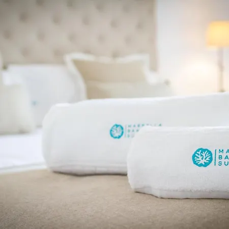 Marbella Banus Suites - Banus Playa Rocio - 2Br - 2Ba - Direct Beach & Sea Access Complex - Outdoor Terrace - Pool - 3 Min Walk To Puerto Banus & Corte Ing Luxury Shopping - Ideal For Families Διαμέρισμα Μαρμπέλλα