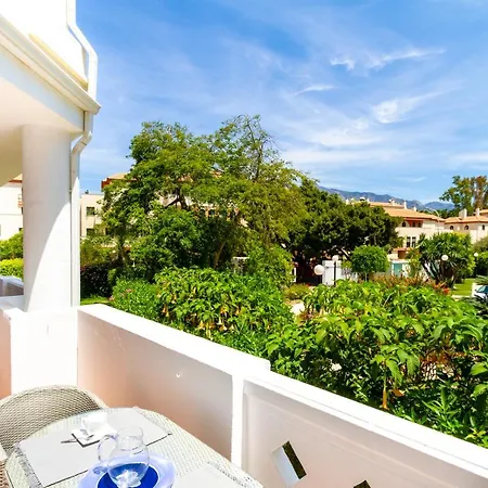 Marbella Banus Suites - Banus Playa Rocio - 2Br - 2Ba - Direct Beach & Sea Access Complex - Outdoor Terrace - Pool - 3 Min Walk To Puerto Banus & Corte Ing Luxury Shopping - Ideal For Families Μαρμπέλλα