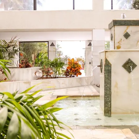 Banus - Banús Playa Rocío - 2br - 2ba - Direct Beach&sea Access Complex - Outdoor Terrace - Pool - 3 Min Walk To Puerto Banús&corte Ing Luxury Shopping - Ideal For Families Marbella