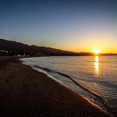 Apartamento Banus - Banús Playa Rocío - 2br - 2ba - Direct Beach&sea Access Complex - Outdoor Terrace - Pool - 3 Min Walk To Puerto Banús&corte Ing Luxury Shopping - Ideal For Families